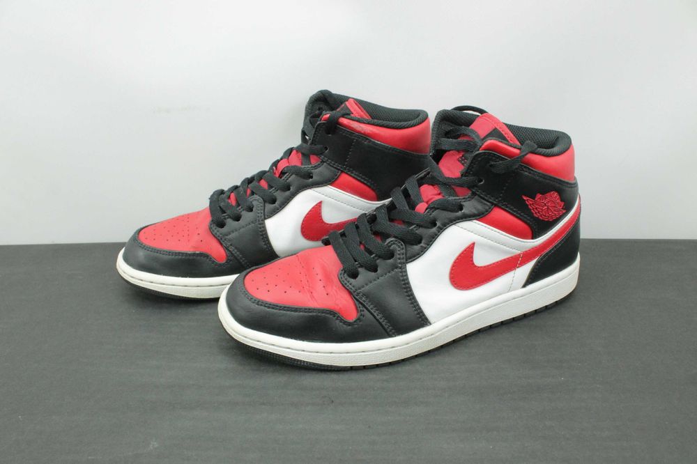 Шкіряні чоловічі кросівки Nike Air Jordan 1 Mid Оригінал Розмір 42