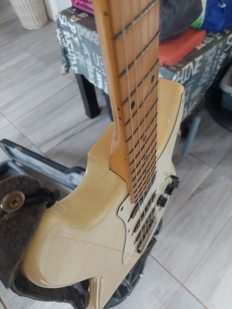 Fender Stratocaster