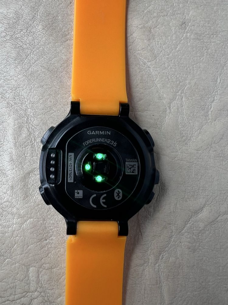 Garmin Forerunner 235