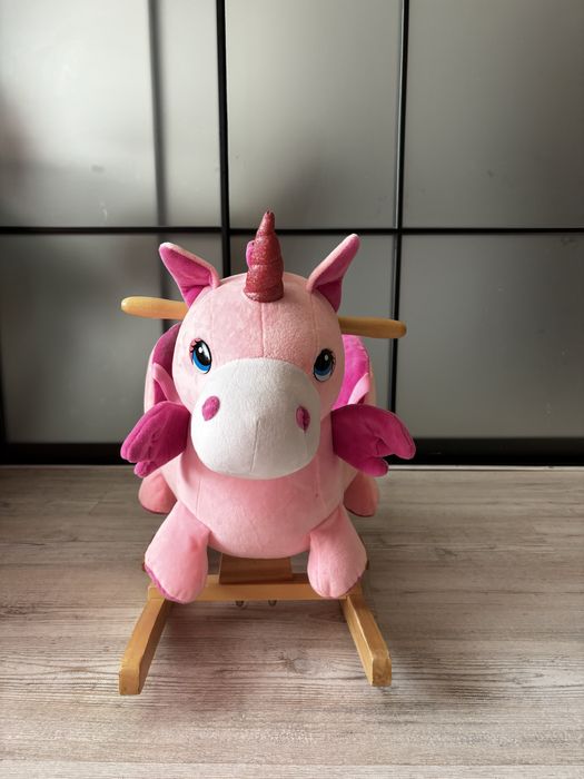 Дитяче крісло-гойдалка