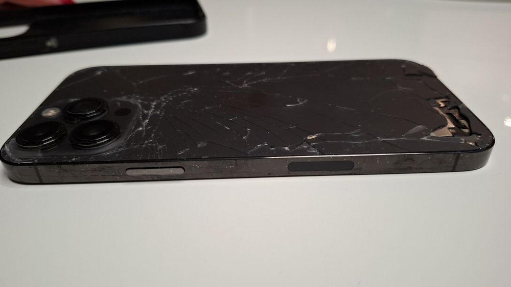 iPhone 13 pro max 256gb uszkodzony