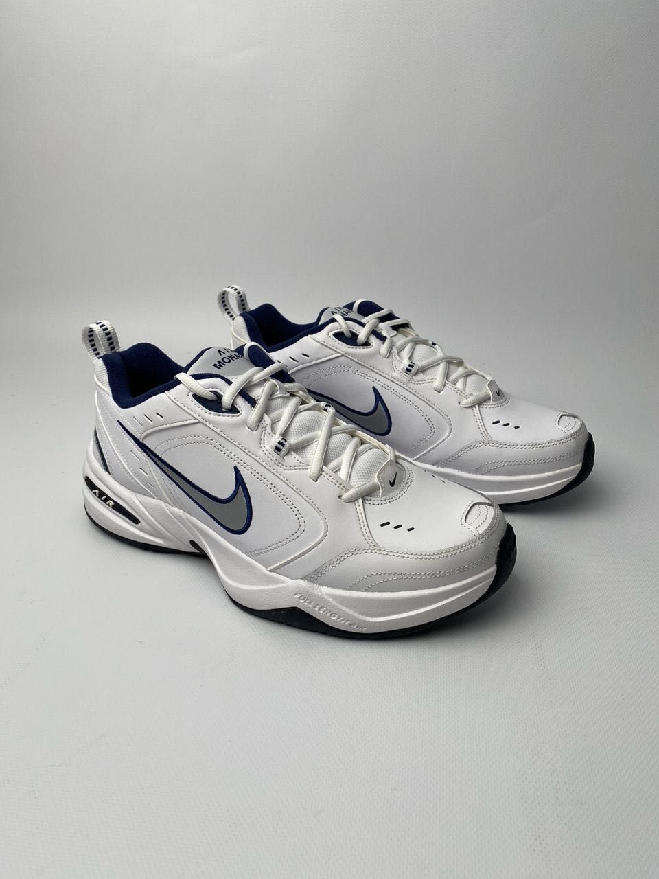 Кросівки чоловічі Nike Air Monarch Iv найкі