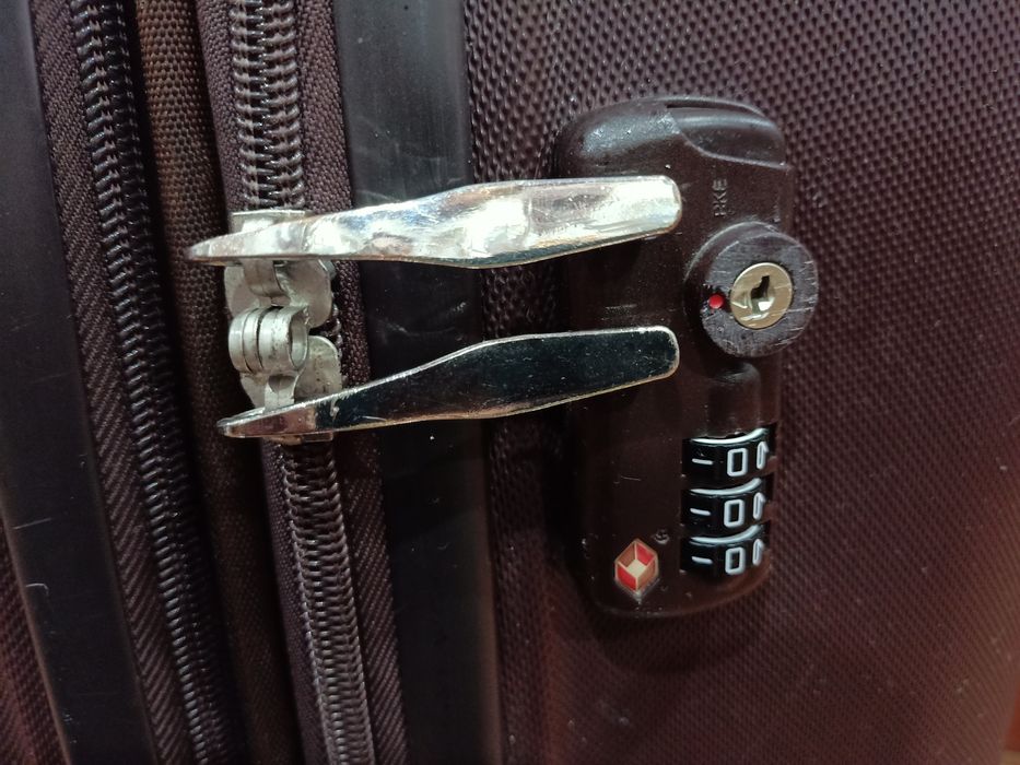Mala Malas de porão até 23 kg viagem casa quarto apartamento vivenda.
