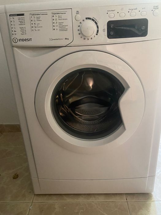 Máquina lavar indesit