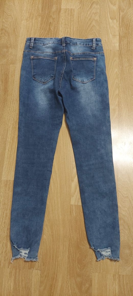 Spodnie jeans przetarcia r. 40 (L)