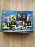LEGO® 60388 City - Ciężarówka na turniej gier