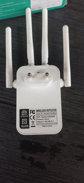 Repeater wzmacniacz Wifi