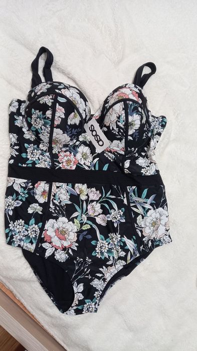 Продам купальники