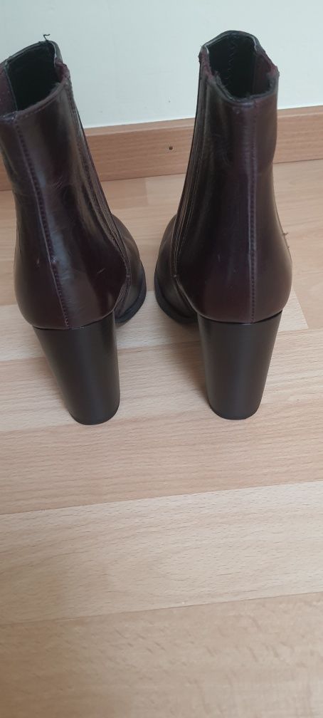 Botins bordeaux Novos