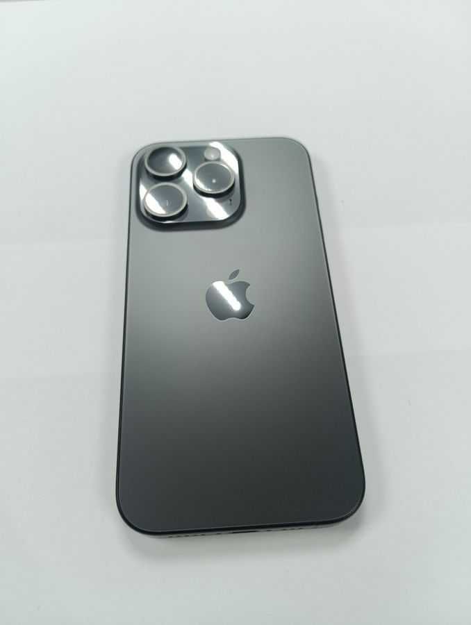 iPhone 15 Pro 256GB Neverlock Оригинал в отличном состоянии!