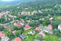 Centrum,wolnostojący,110m2(6pok+kuchnia)+piwnica+garaż+strych,dz.713m2