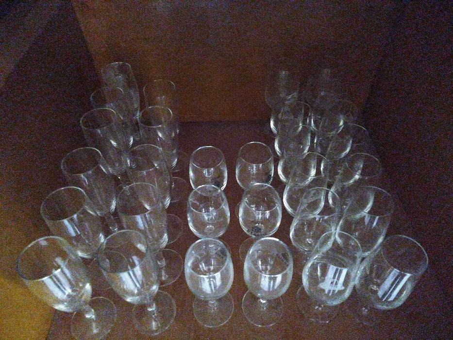Conjunto de 31 copos de vidro (champanhe/vinho/licor/vinho do porto)
