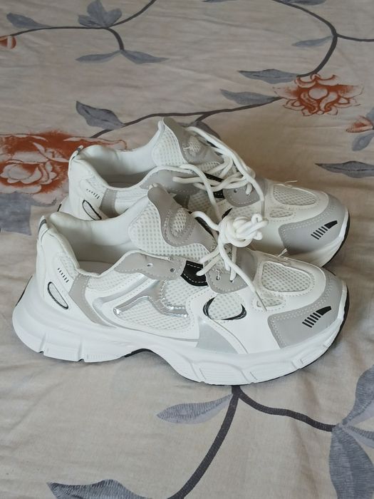 Ténis novo original