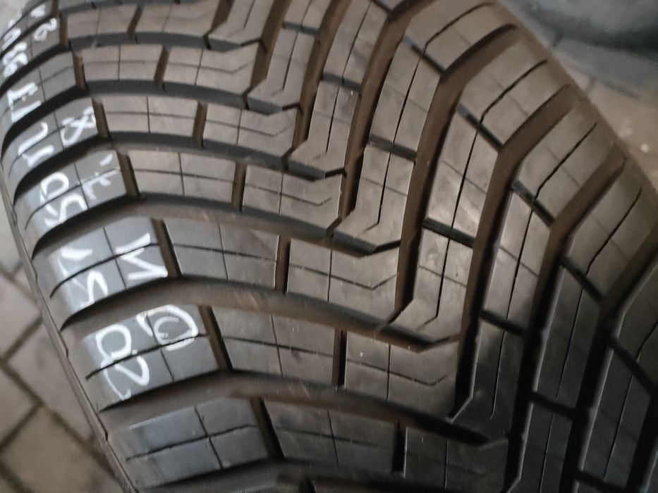 1x Continental Allseasoncontact 205/50R17  93W XL 1 szt. Całoroczna