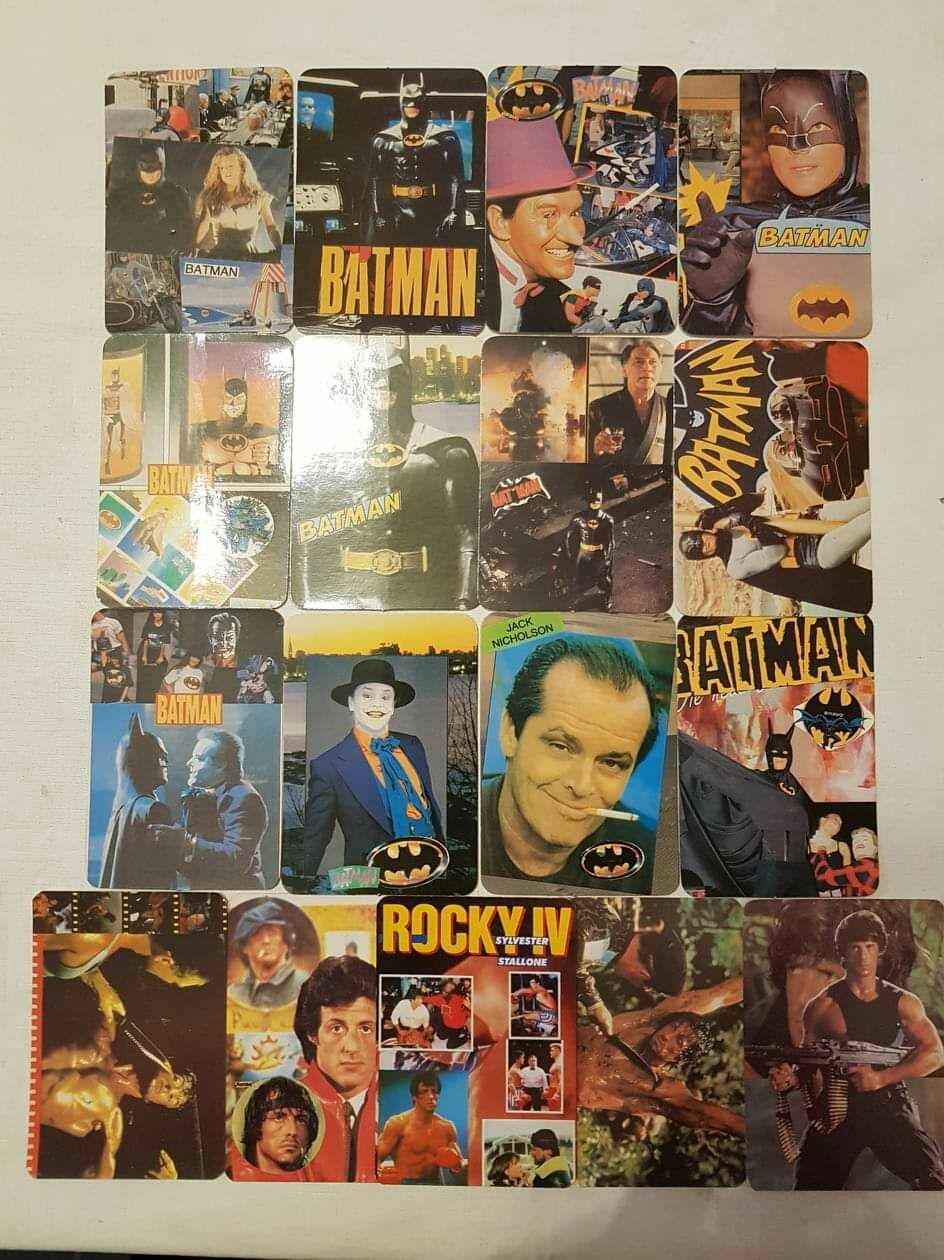 Calendários antigos do Batman, Rambo e Rocky dos anos 90