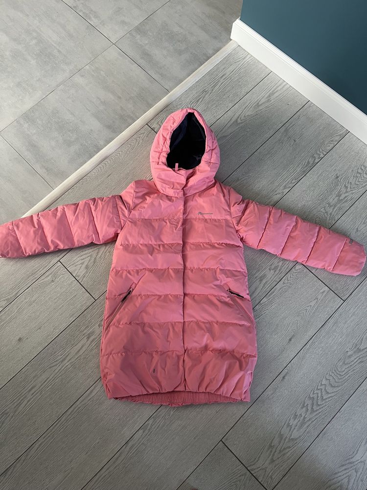 Зимняя куртка на девочку 9-10 лет