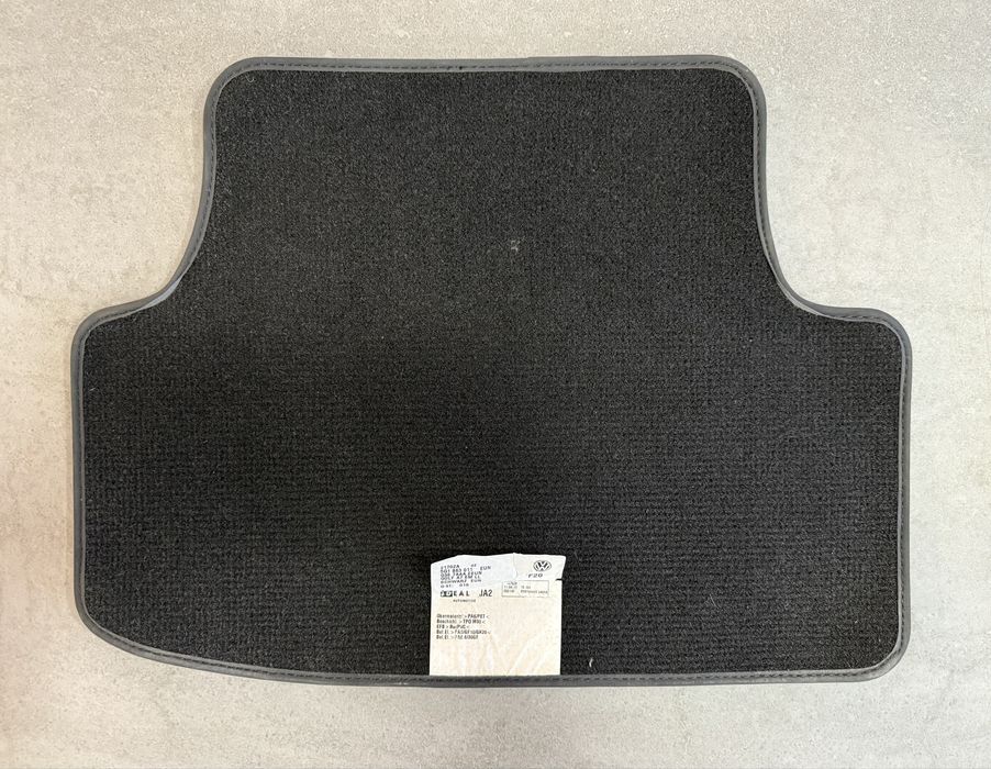 Коврики VOLKSWAGEN оригинал 21702А Ideal JA2 F20