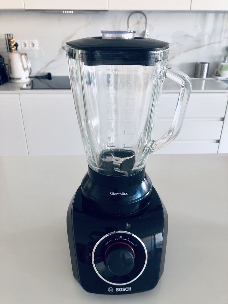 Liquidificadora Bosch Silent Mixer - Potente  e Silenciosa