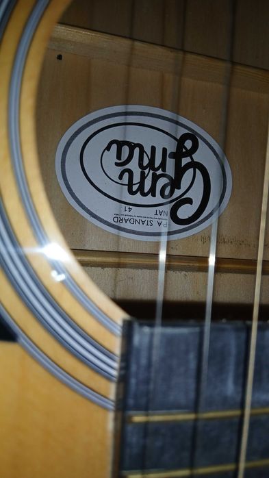 GUITARRA ACUSTICA tamanho adulto