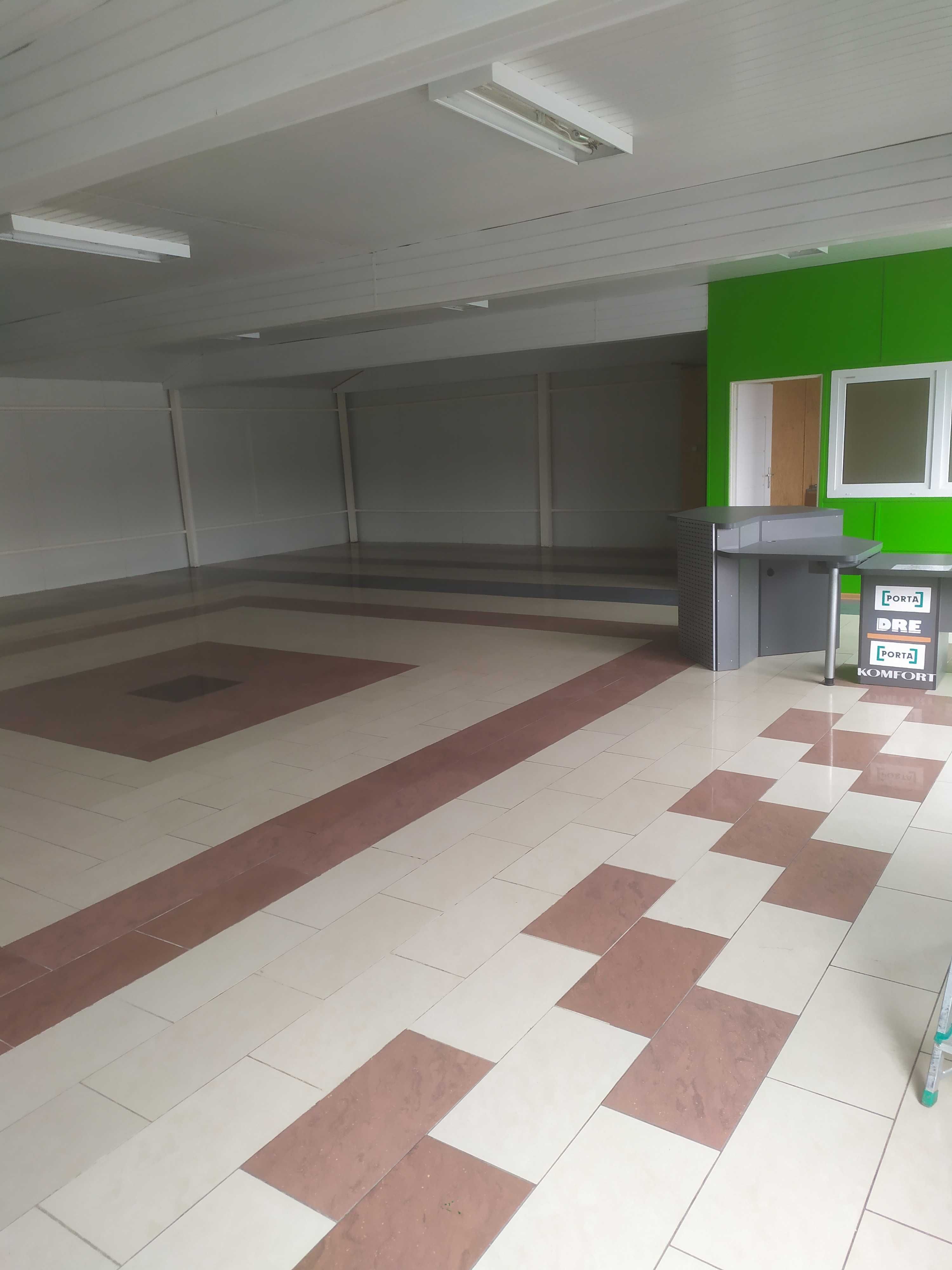 Lokal handlowy Połaniec 215 m2