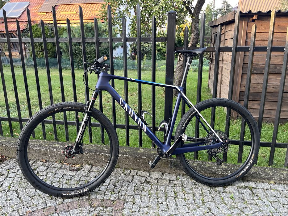 Canyon Exceed XL rock shox Sid ultimate karbon CF6 specialized accent