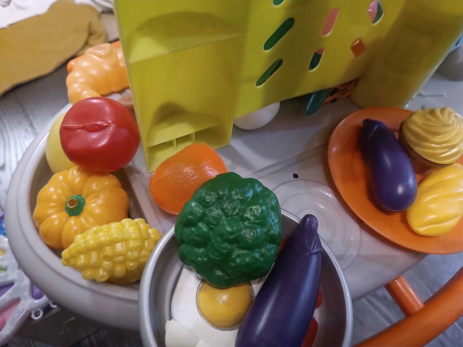 Kuchenka z piekarnikami, owocami, warzywami +pralka kapcie, liczydło!