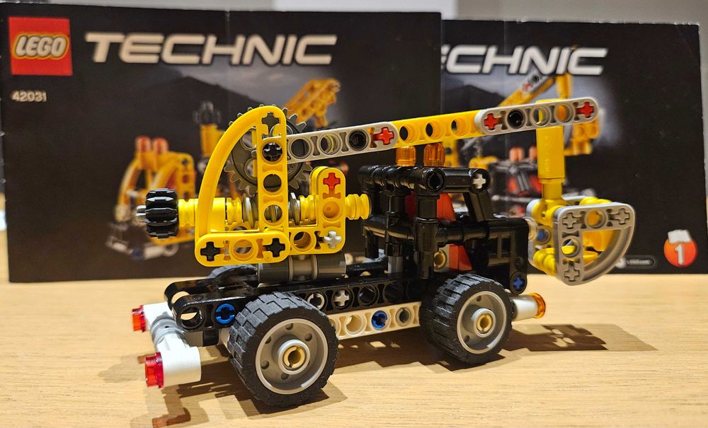 Lego 42031 Technic Ciężarówka z Wysięgnikiem