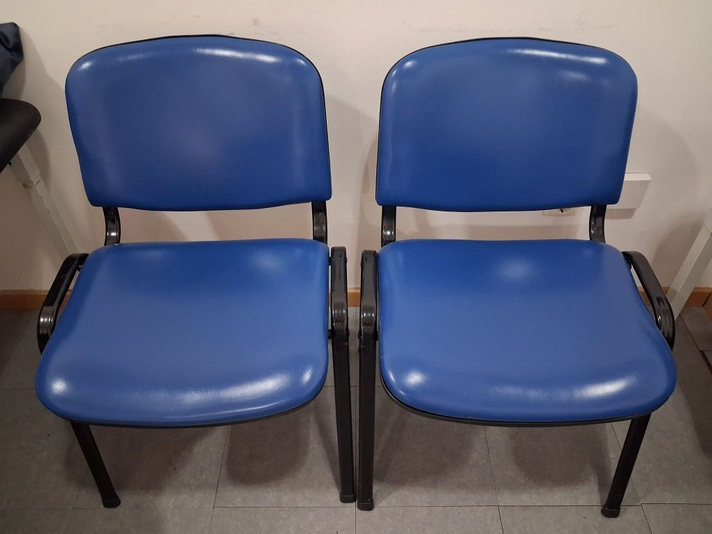 2 cadeiras azul excelente