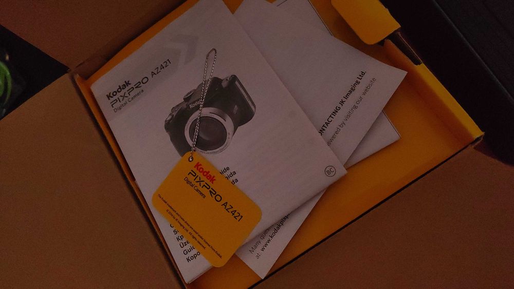 máquina KODAK PIXPRO AZ421 com caixa, ZOOM óptico 42x