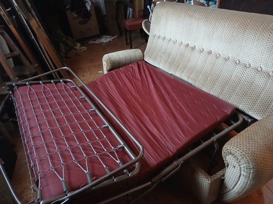 Sofa cama e maples