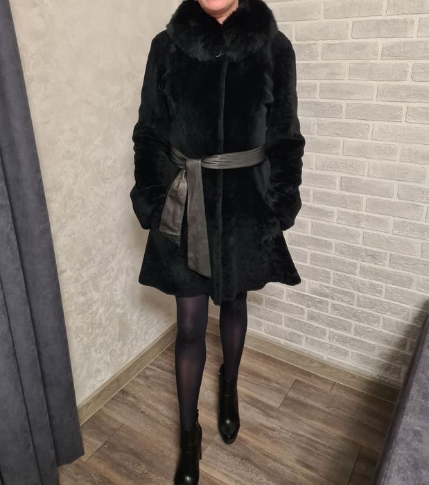Натуральна шуба з мутона дуже гарна якість