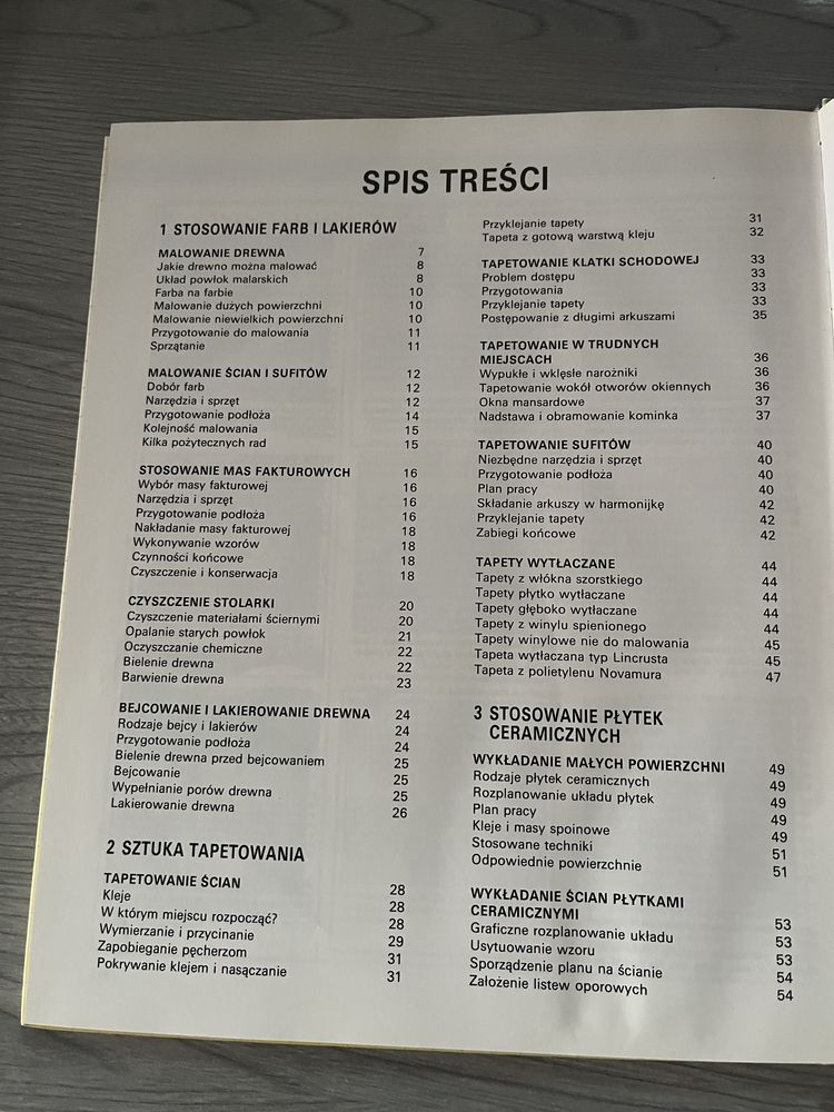 Książka na temat upiększania domu.