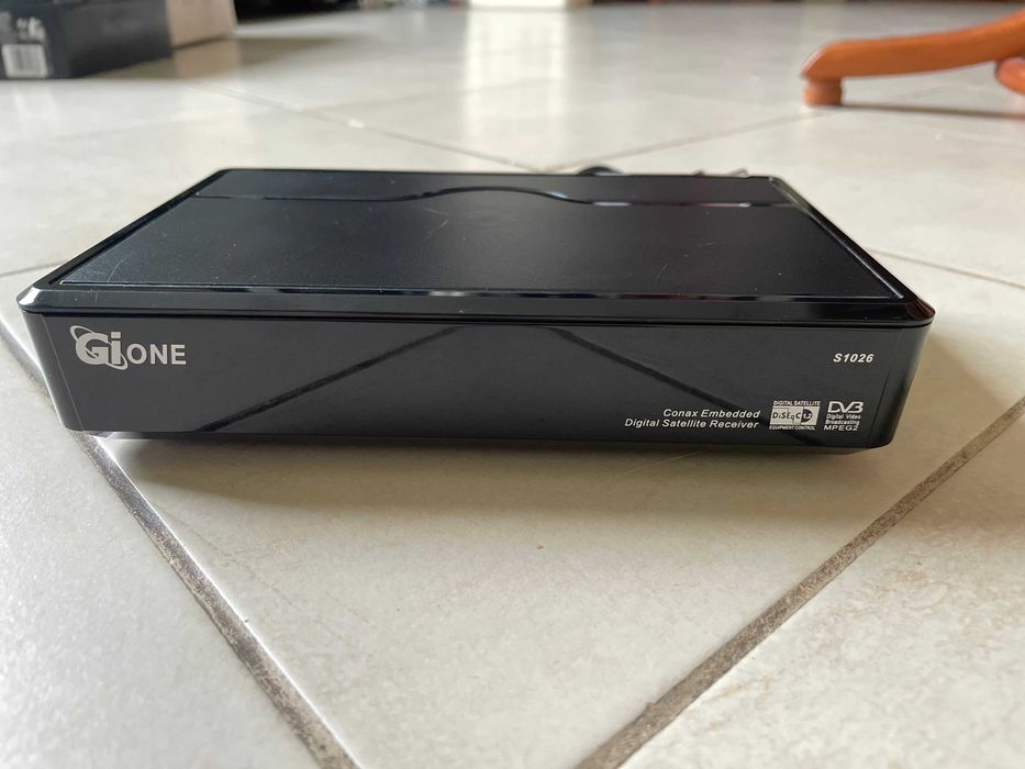 TV тюнер Супутниковий ресивер Gione S1026
