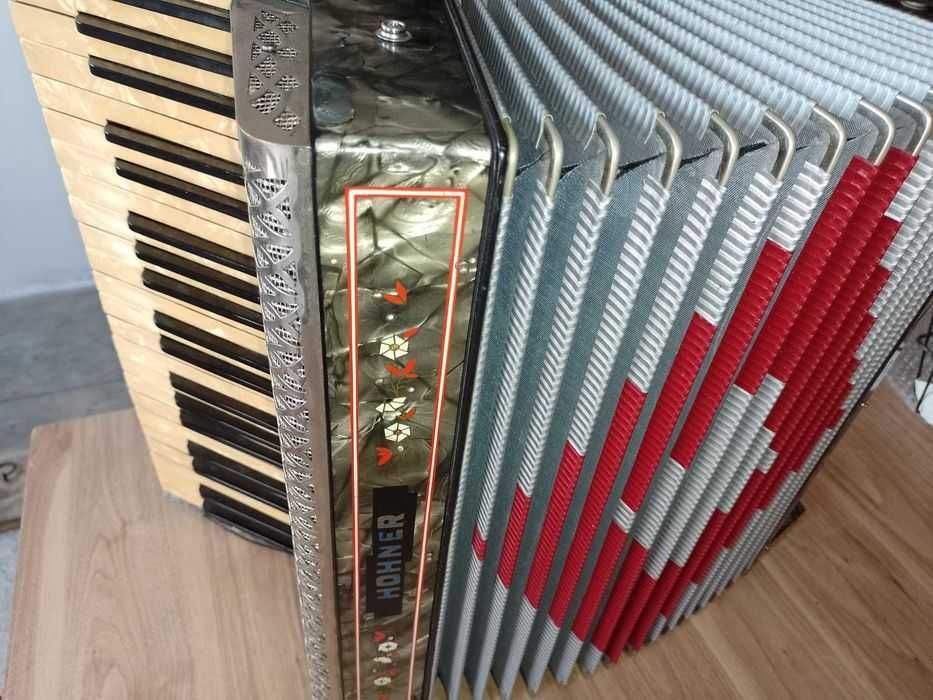 Akordeon Hohner tango IV 4 chóry stan bardzo dobry
