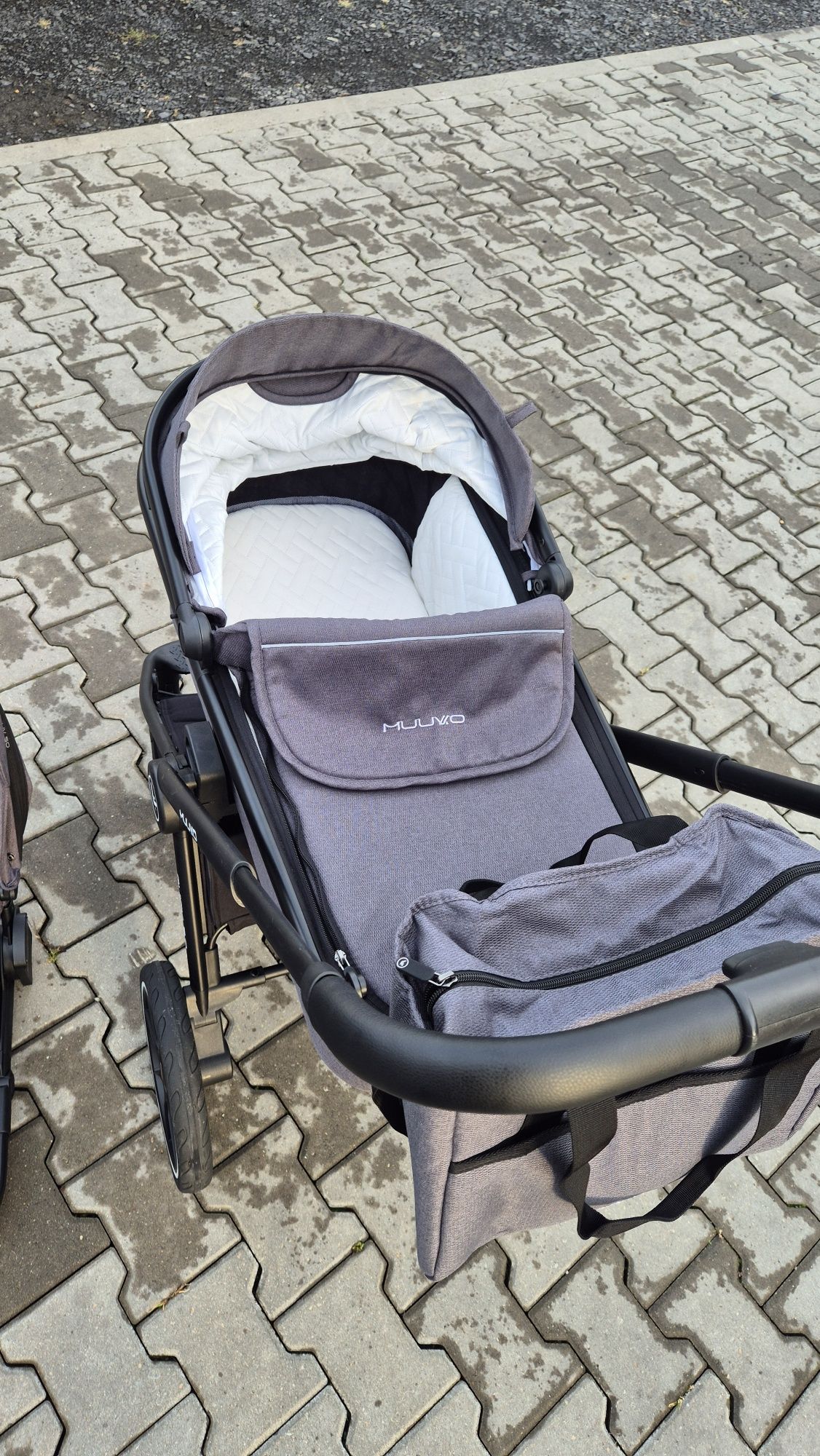 Muuvo Quick 3.0 Wózek Głęboko-Spacerowy z Gondolą XL Zestaw 2w1