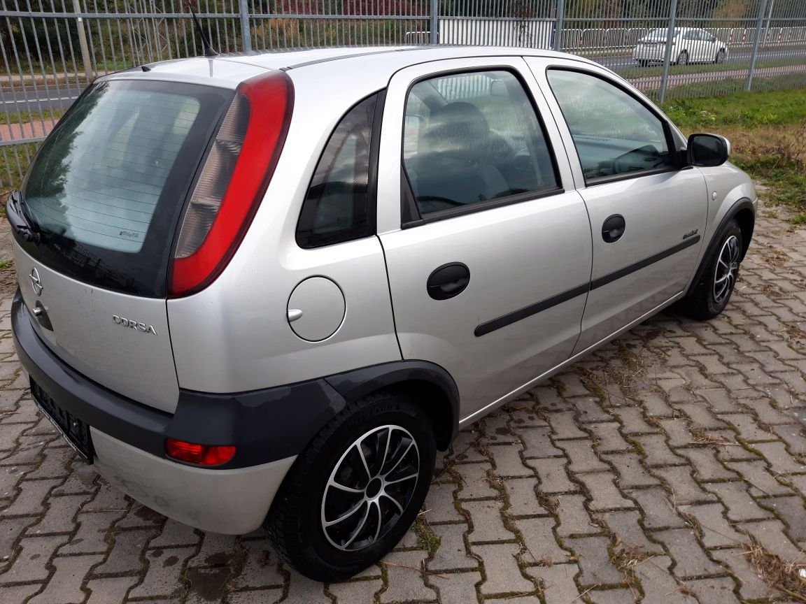 Opel Corsa C 2001 1.0 5 drzwi bezwypadkowa z NIEMIEC!