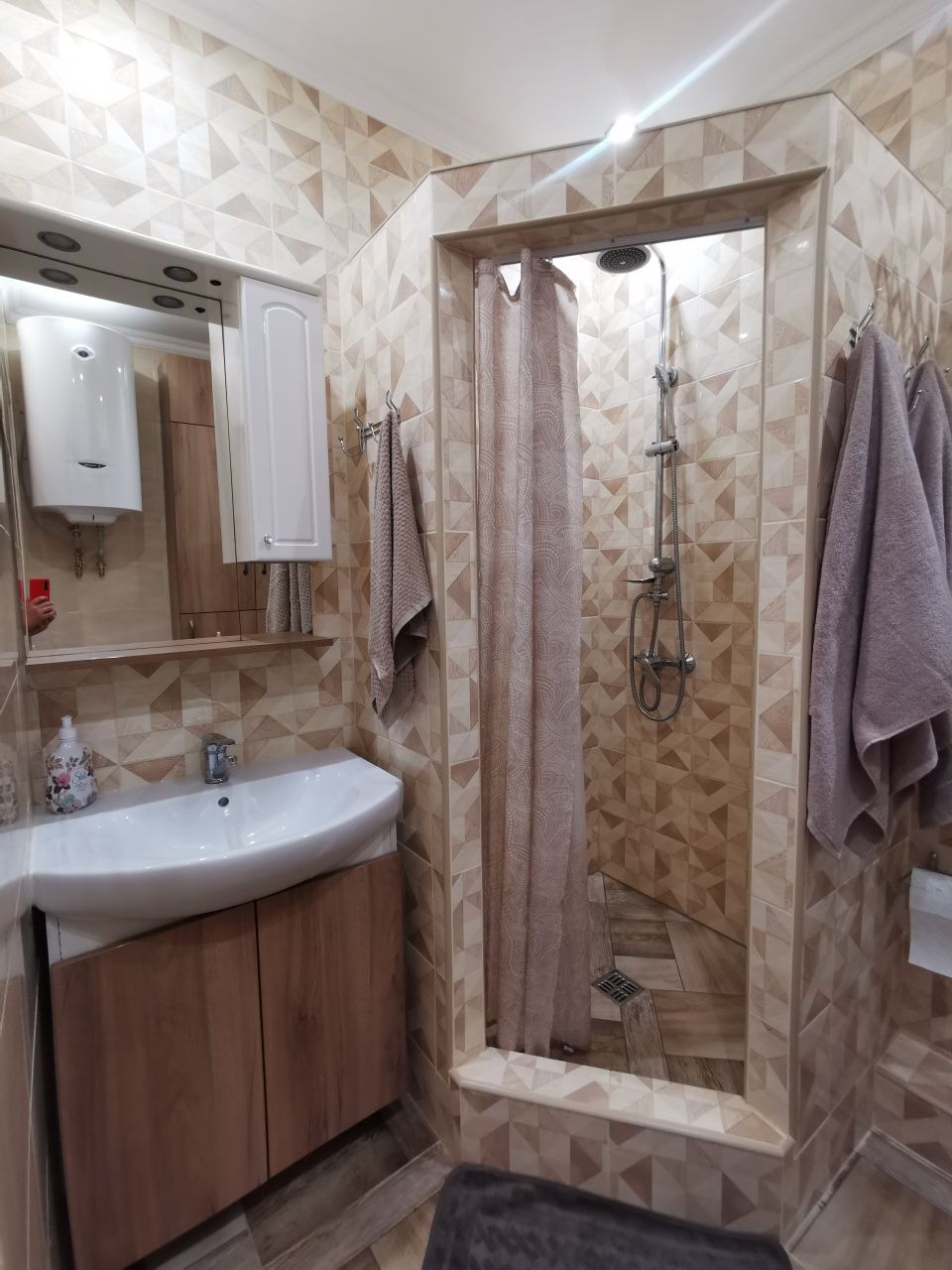 Сдам  Квартиру посуточно  море рядом Лузановка, Крижанівка, Яхта