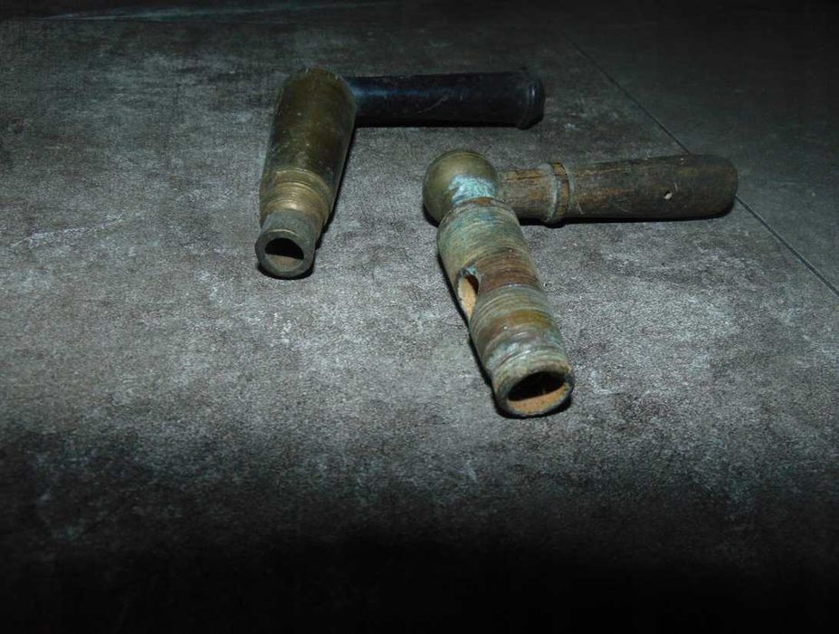 Przedwojenny mosiężny zawór,szpunt do beczka,kega,cena za 1 sztukę