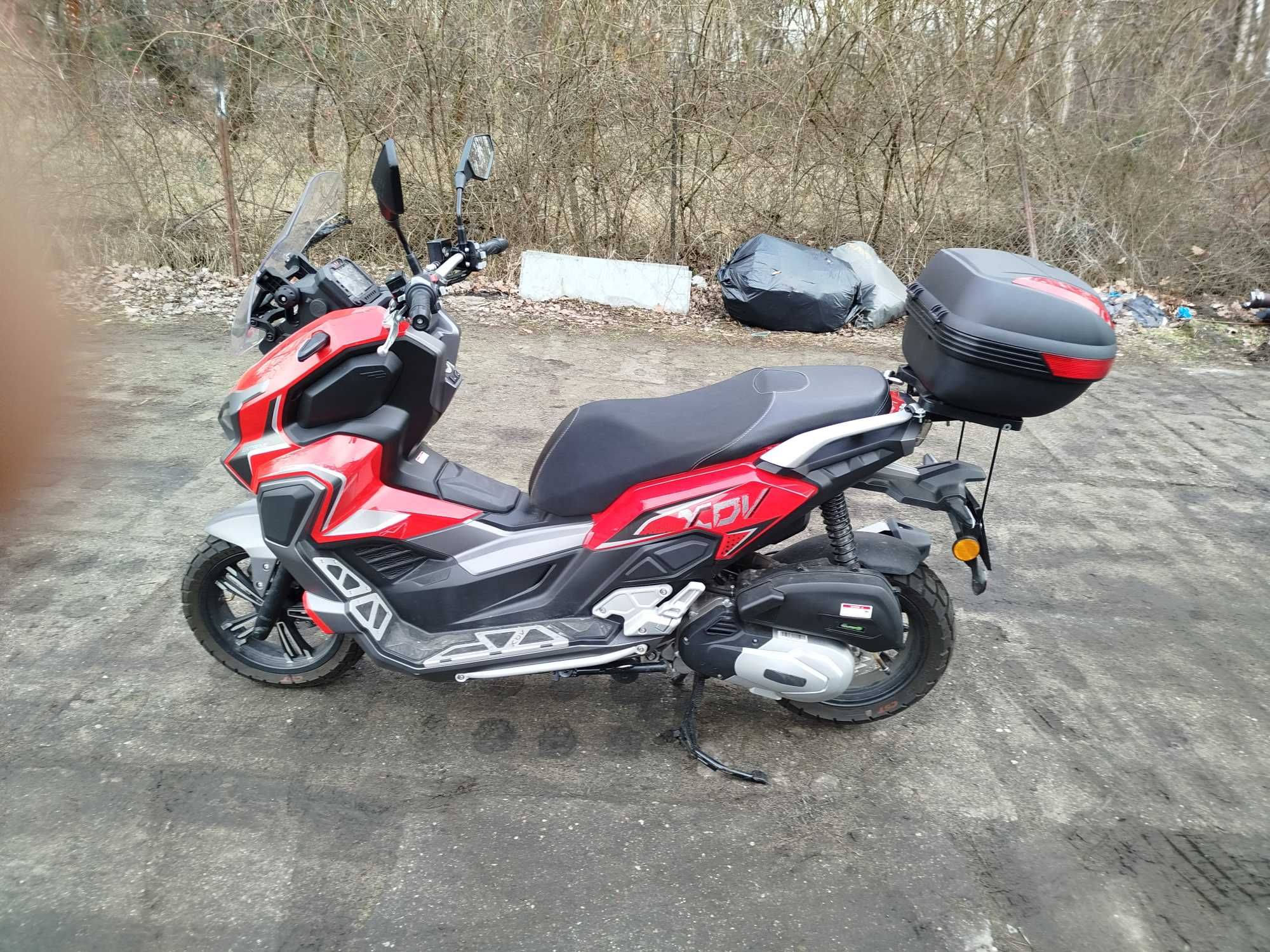 Skuter Junak XDV 125