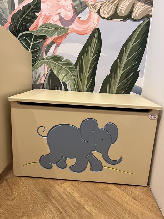 Zestaw mebli Meblik Safari łóżeczko regał skrzynia