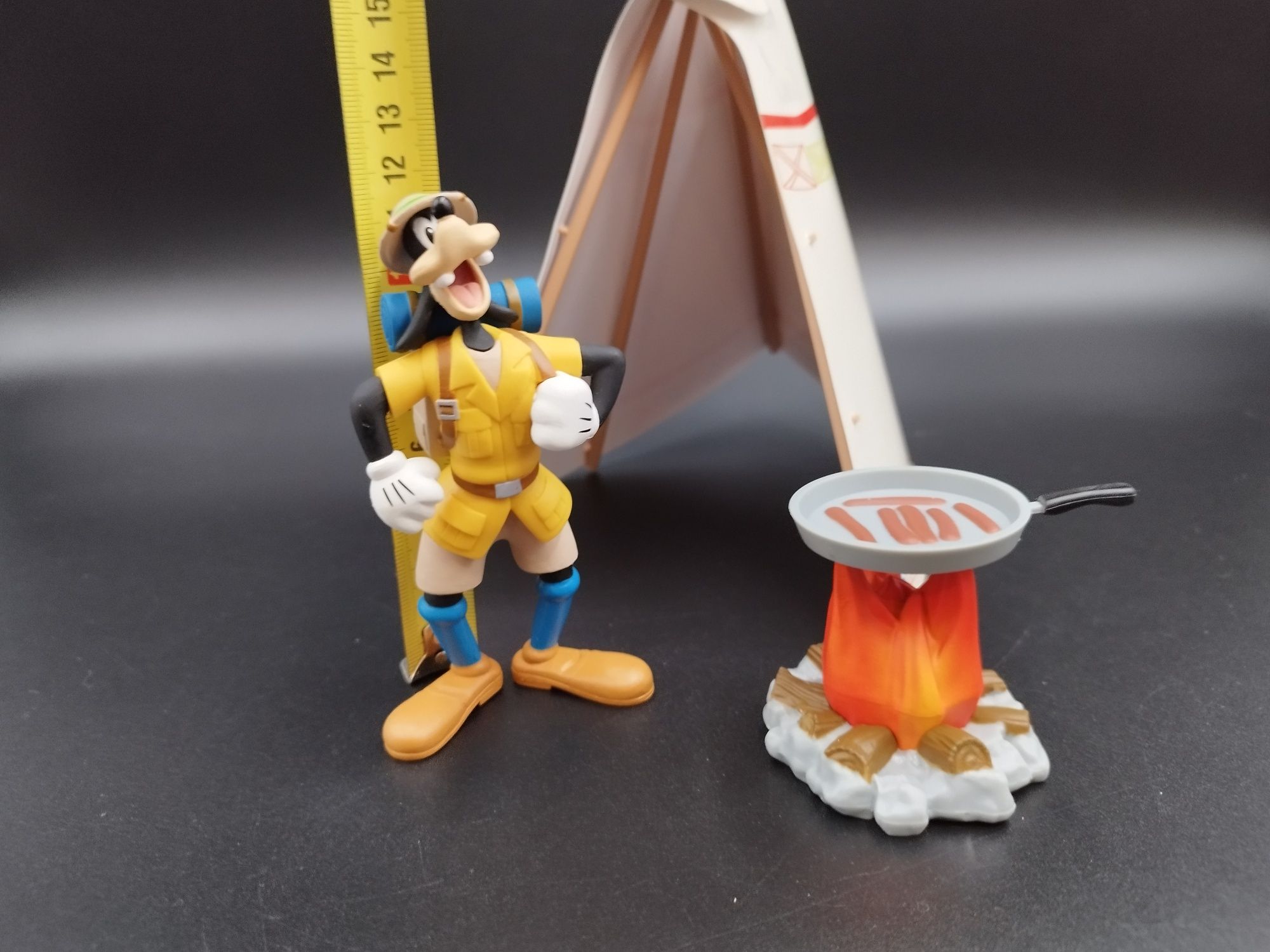 Zestaw Figurka Disney Goofy Camping