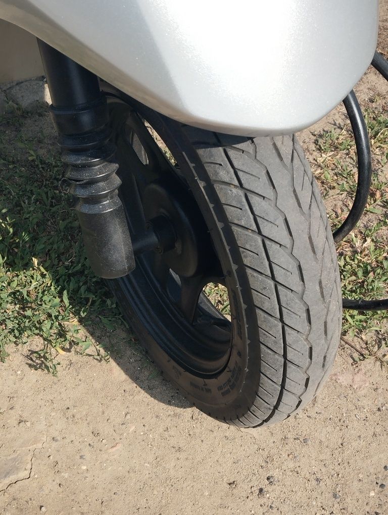 Продам мопед Honda dio 62.