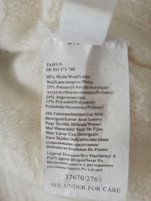 Sweter z golfem wełna