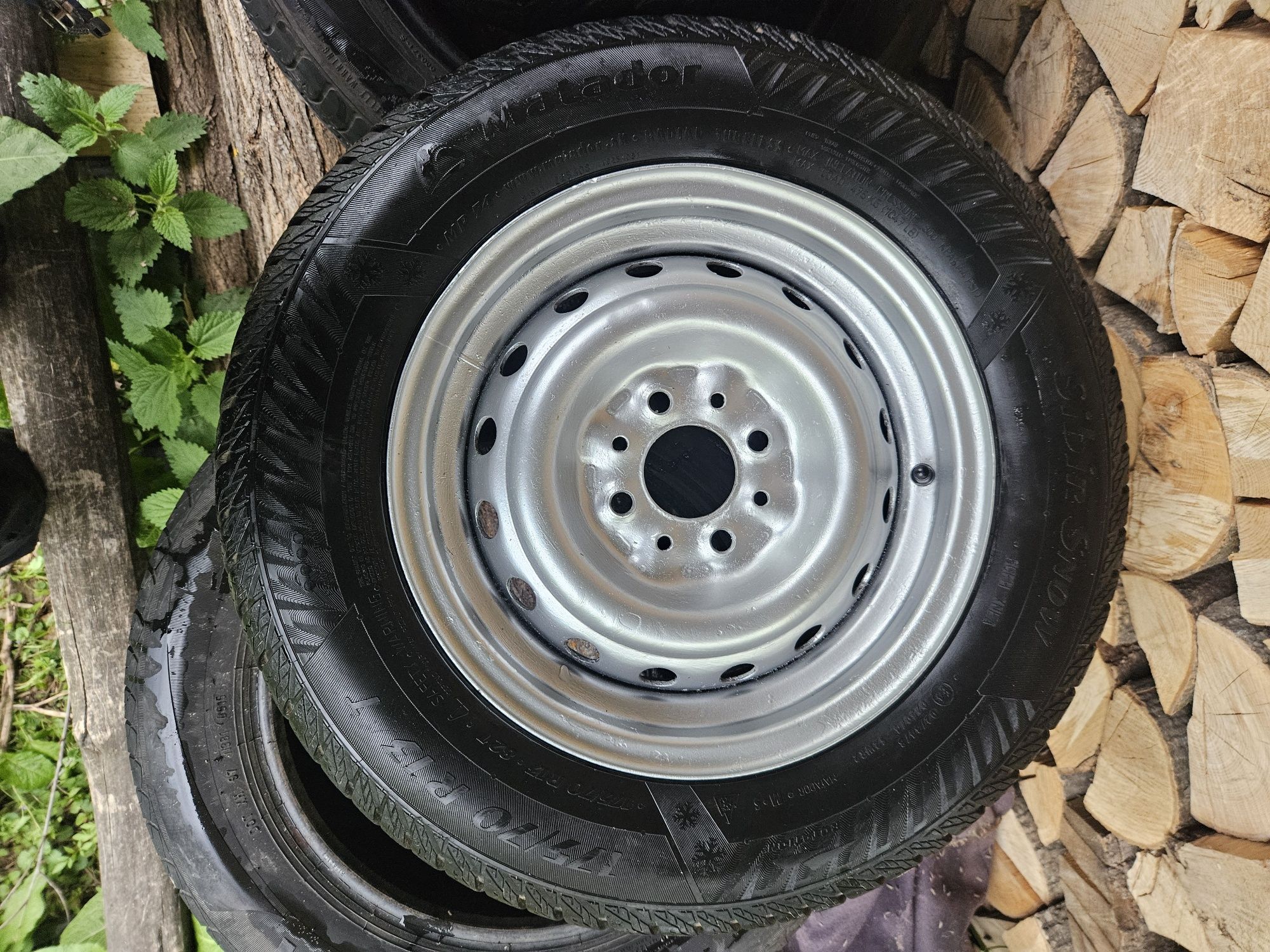 Продам зимові колеса 175/70R13