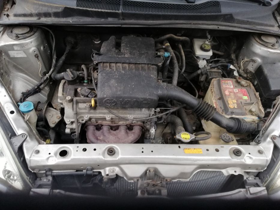 Toyota Yaris 1,0 benzyna 2002 rok