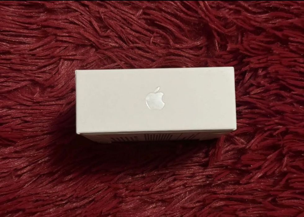 Наушники Apple AirPods 4 Anc запакованые. На гарантии. Новые