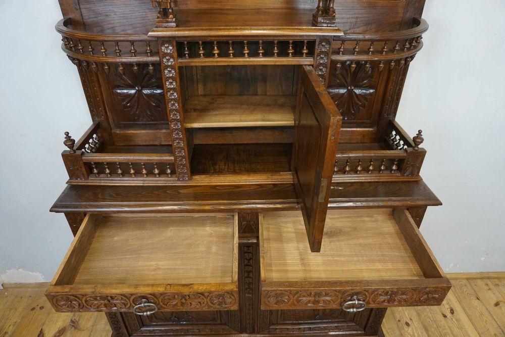 Stary Niespotykany Bogato Rzeźbiony Kredens BRETOŃSKA FIGURY