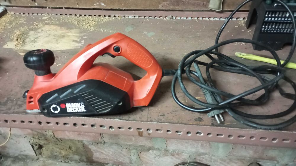 Plaina black Decker em bom estado