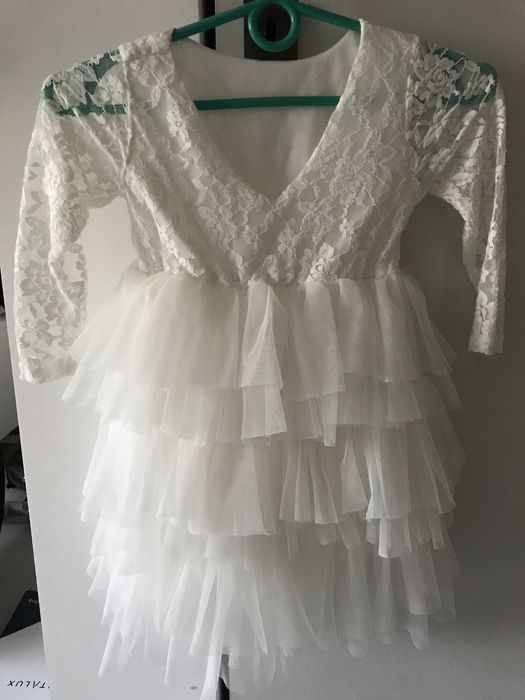 Śliczna elegancka sukienka rozm 110 na świeta i nie tylko