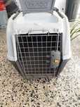 Transportadora de cães Marca SKUDO